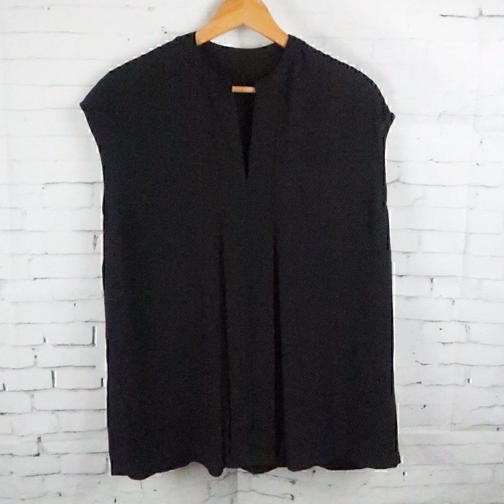 CLASSIC BLACK SLEEVELESS V NECK OFFICE BUSINESS WORK BLOUSE SIZE LARGE